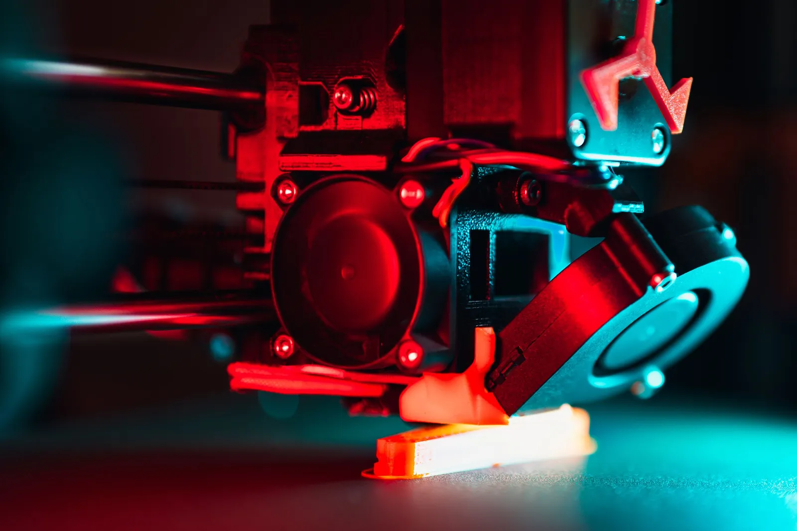 Printer 3D mencetak purwarupa