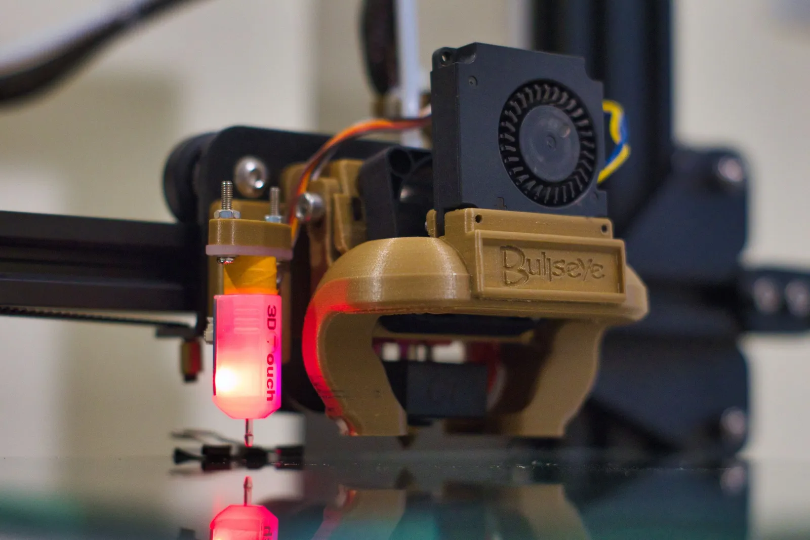 Printer 3D bekerja di bengkel
