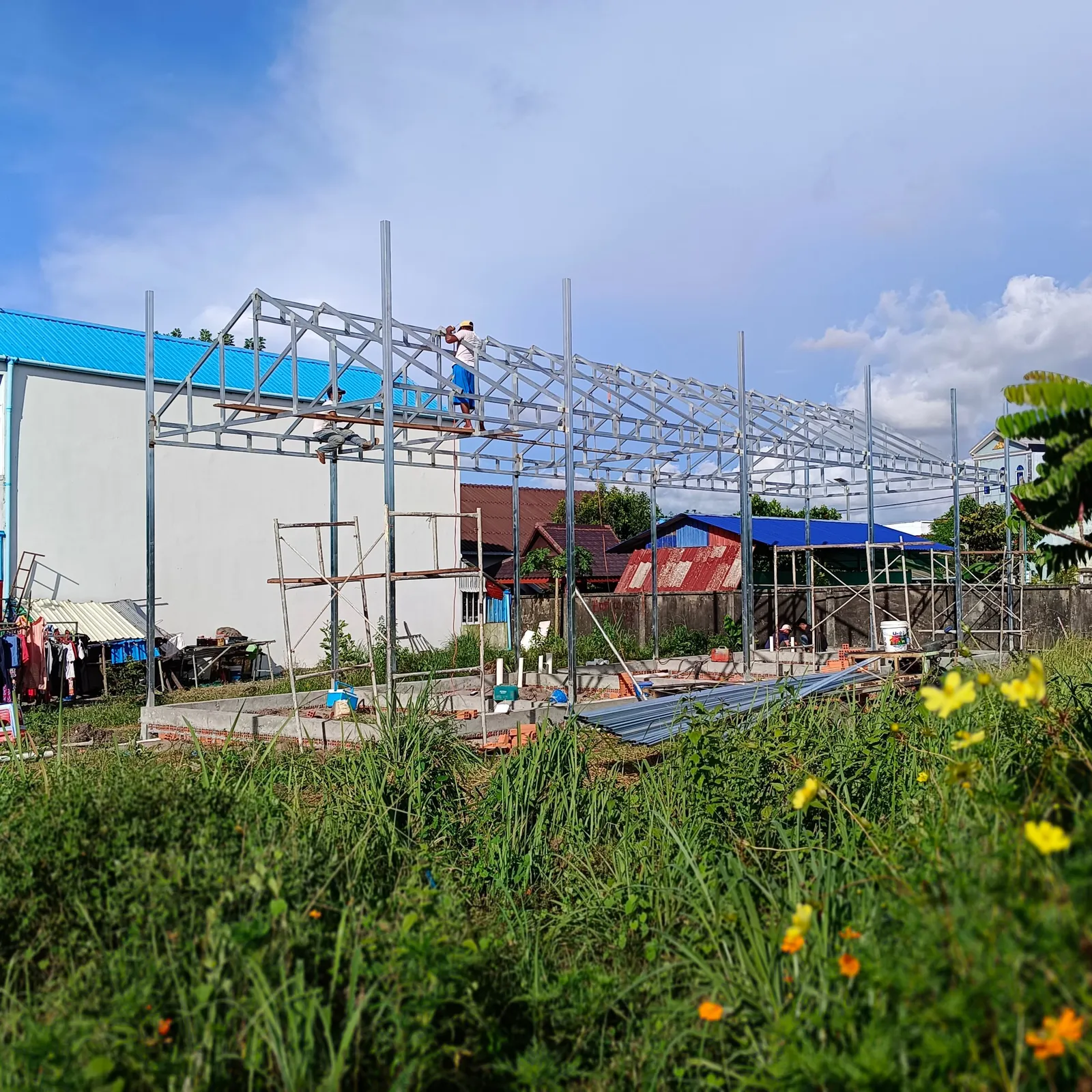 Proyek bangunan dengan perancah